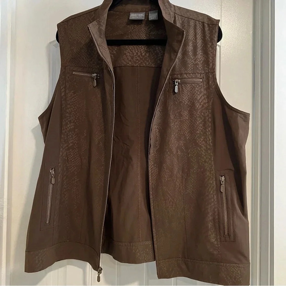 Additions by Chico’s Cocoa Brown Multi Zipper Lightweight Vest. Size 3.‎ - Picture 2 of 14